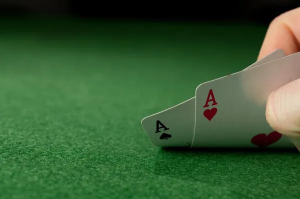 Exploring the Online Poker Options on idrpoker