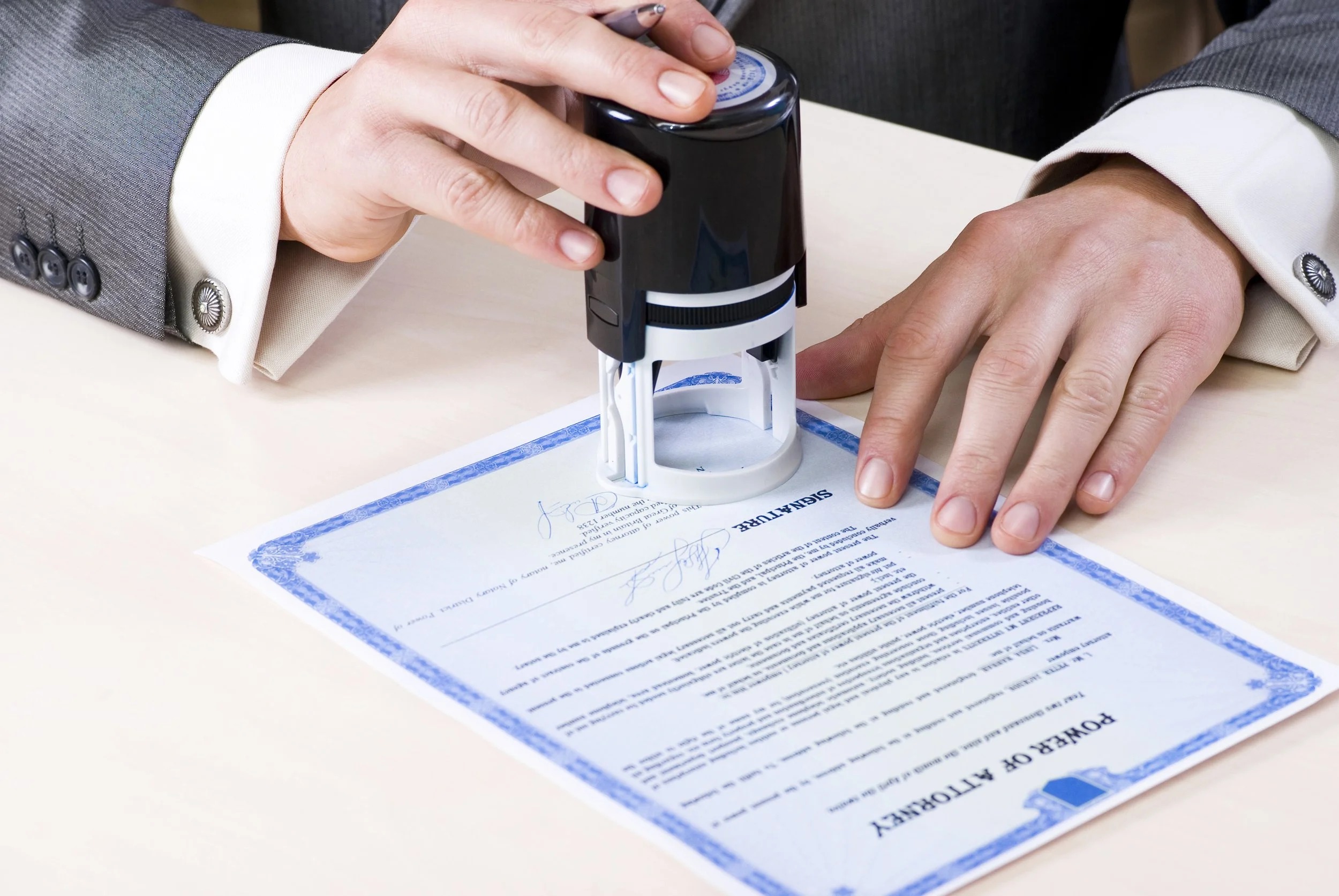 Coordinate Assisted Living Signatures Through Mobile Notary Professionals for Personal Documents